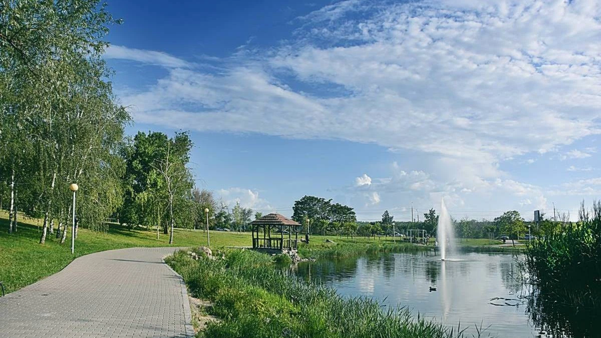 Парасольки та тепло: синоптики дали прогноз для Запоріжжя на кінець травня