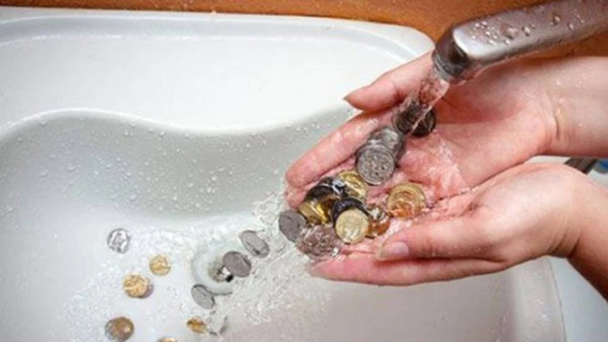 Запоріжці платитимуть за воду майже у два з половиною рази більше