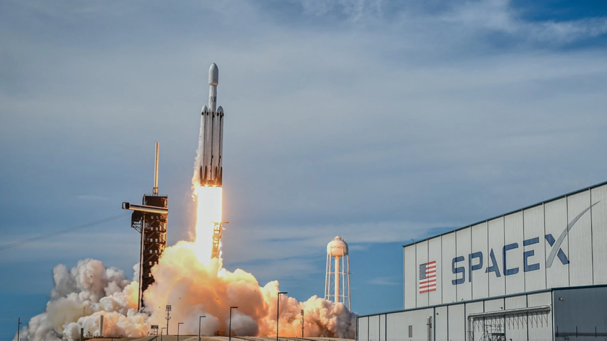 SpaceX підкорює IPO та перетворює Маска на першого у світі трильйонера